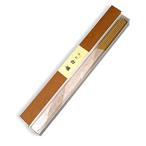 【商品説明】 天然木そのものだけを使用した上品な香りが特徴です。 どことなく漂ってくるような、素朴でほのかな香りをお楽しみ下さいませ。 仏事だけでなく、さりげない香りのおもてなしとしてもご使用いただけ