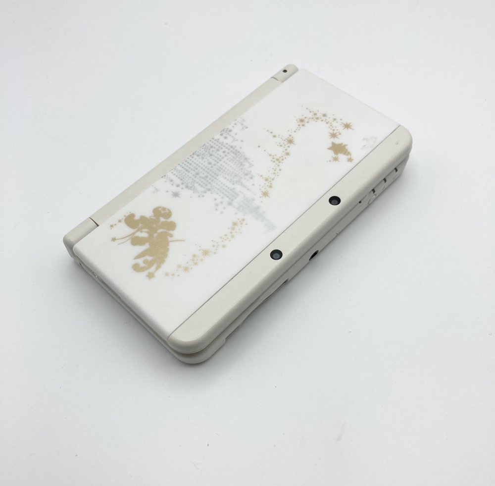 中古 ディズニーマジックキャッスル マイ・ハッピー・ライフ 2 Newニンテンドー3DS同梱パック - 3DS