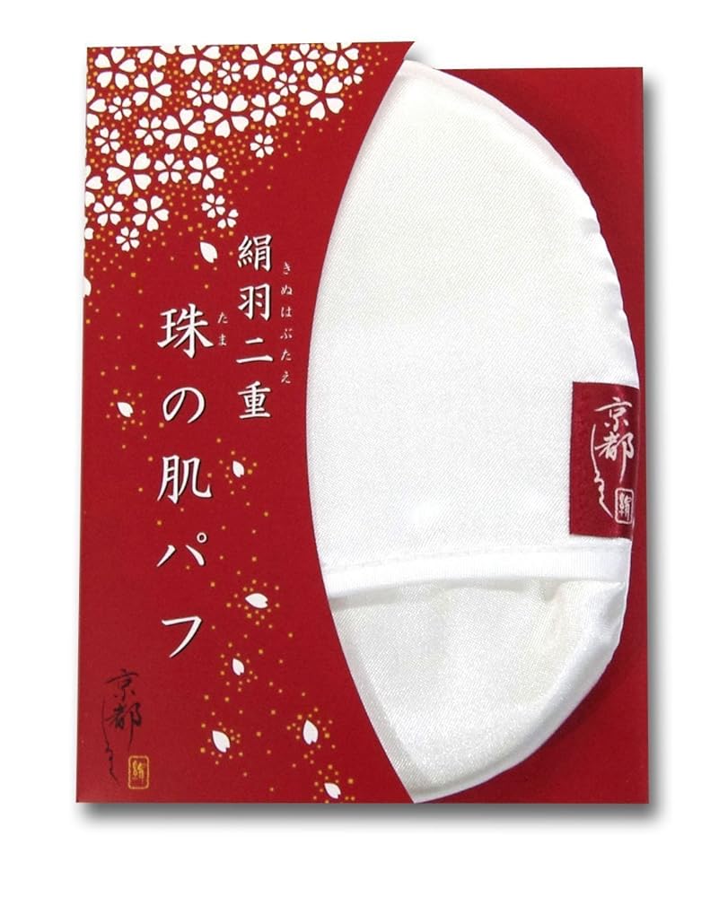 「商品情報」説明 商品紹介 いつもの洗顔にプラスするだけで毛穴の汚れやかさつきが驚くほどキレイに! ■洗顔後のお肌を「珠の肌」に仕上げるための新しいスキンケアパフです。洗顔の泡を流す際にお使いください